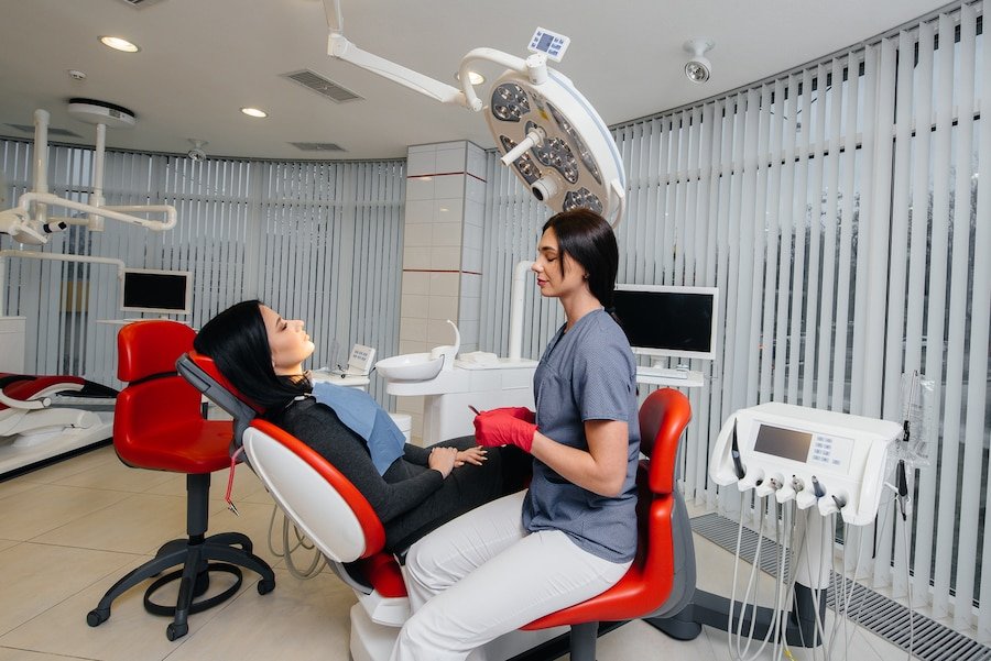 Best Dental Implant Clinic in Greater Noida.