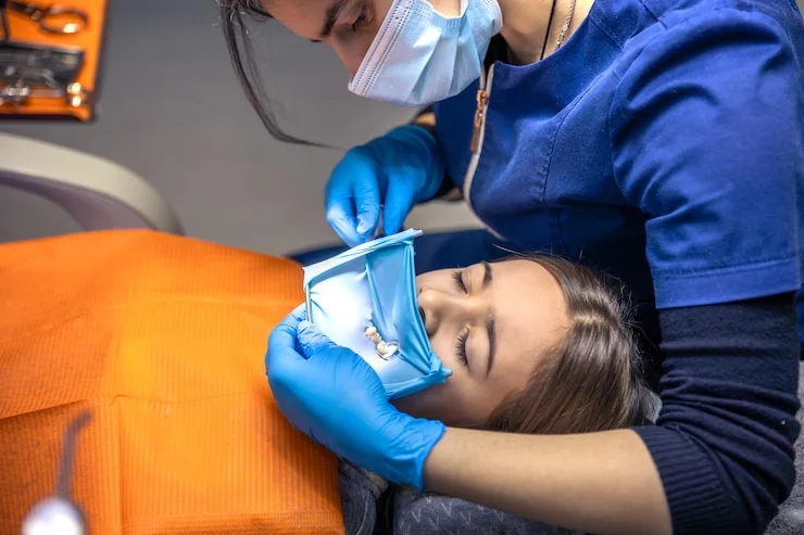 Best Wisdom Teeth Extraction Clinic Near Me in Noida