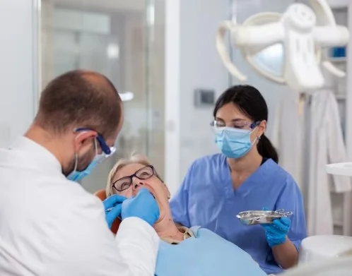 Best Dental Implant Surgeon in Greater Noida
